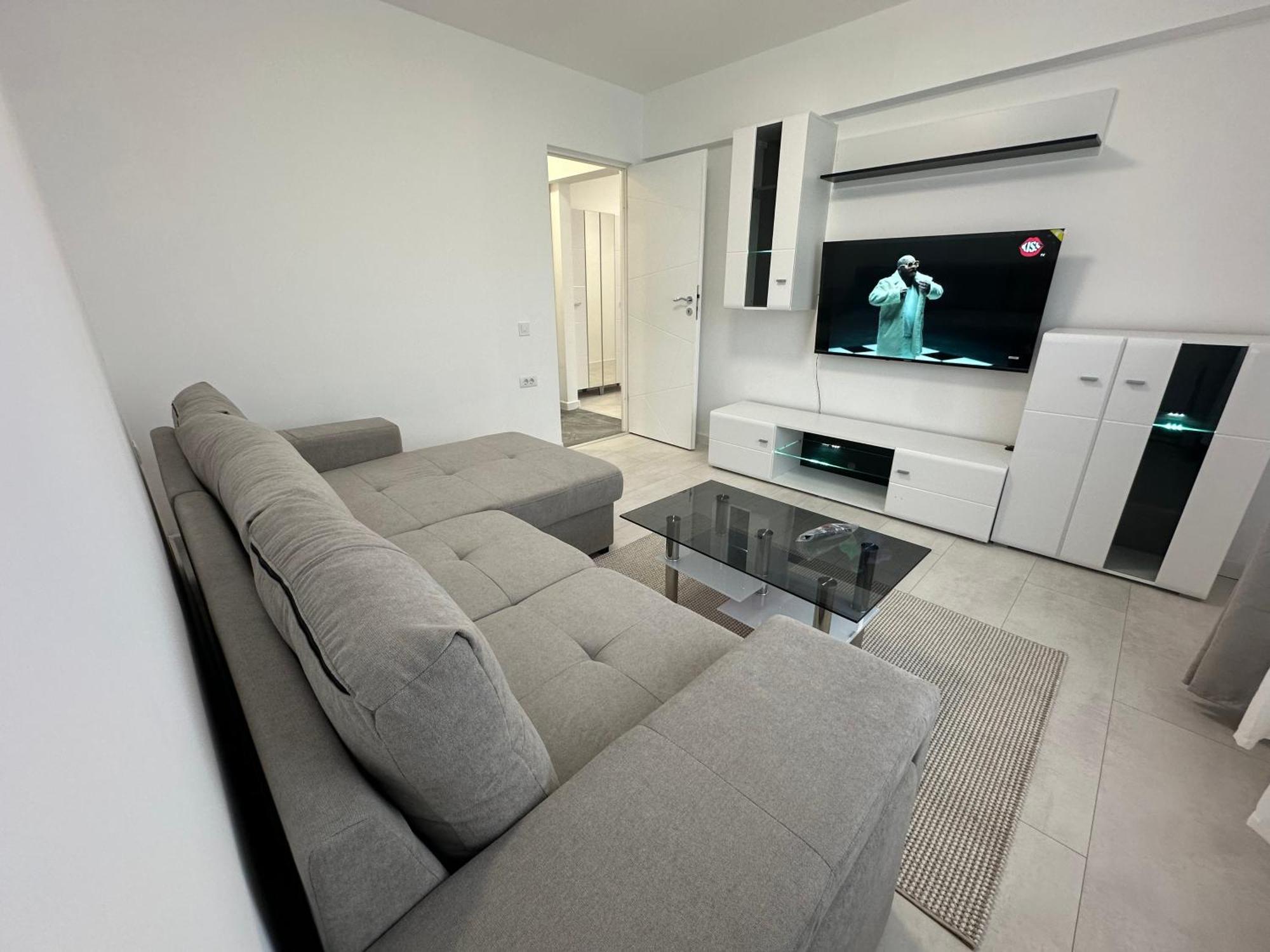 Apartament Ultra Central 3 Lägenhet Hunedoara Exteriör bild